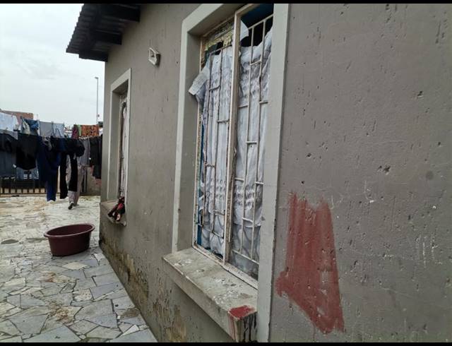 7 BEDROOM HOUSE FOR SALE IN TEMBISA CENTRAL